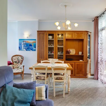 Apartment Casa Laura Elena